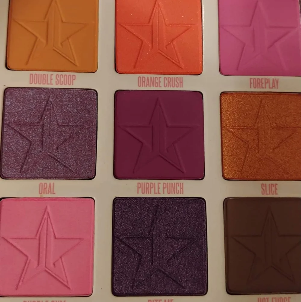 💝 FIRM! NWT JEFFREE STAR MINI BREAKER EYESHADOW PRESSED PALETTE (LAST ONE)